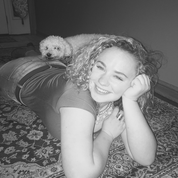 Meet Your Posher! - Picture 5 of 8